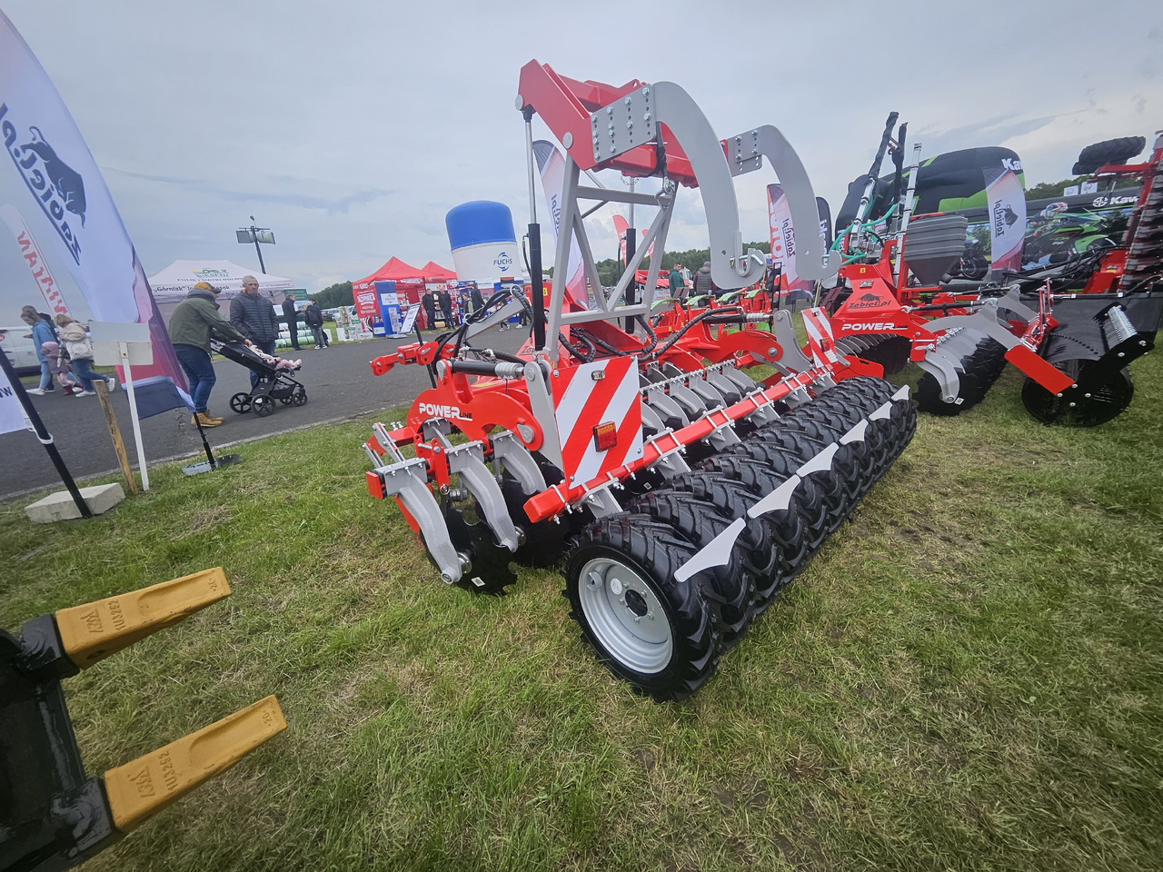 Zabiel Agregat talerzowy półzawieszany 300 - Grapă cu discuri: Foto 2 Zabiel Agregat talerzowy półzawieszany 300 - Grapă cu discuri: Foto 2