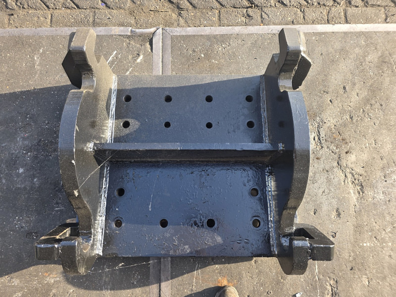 Kopplaat cw 45 adaptor plate verachtert cw 45 breedt - Cuplare rapidă pentru Utilaje constructii: Foto 5 Kopplaat cw 45 adaptor plate verachtert cw 45 breedt - Cuplare rapidă pentru Utilaje constructii: Foto 5