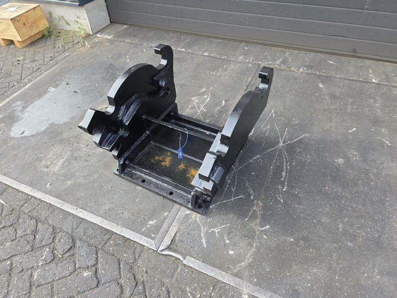 Kopplaat cw40 cw 45 adaptor plate cw45 cw 40 verachtert - Cuplare rapidă pentru Utilaje constructii: Foto 1 Kopplaat cw40 cw 45 adaptor plate cw45 cw 40 verachtert - Cuplare rapidă pentru Utilaje constructii: Foto 1