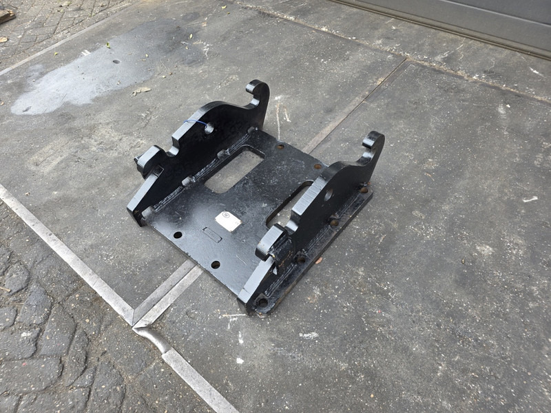 Kopplaat npk cw40 cw30 adapter plate verachtert cw40 - Cuplare rapidă pentru Utilaje constructii: Foto 1 Kopplaat npk cw40 cw30 adapter plate verachtert cw40 - Cuplare rapidă pentru Utilaje constructii: Foto 1