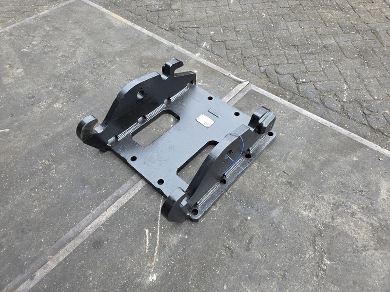 Kopplaat npk cw40 cw30 adapter plate verachtert cw40 - Cuplare rapidă pentru Utilaje constructii: Foto 3 Kopplaat npk cw40 cw30 adapter plate verachtert cw40 - Cuplare rapidă pentru Utilaje constructii: Foto 3