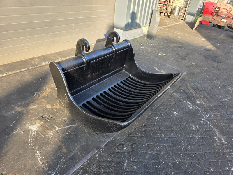 Puinbak cw30 cw 40 verachtert verachtert puinbak cw30 cw40 - Cupă pentru Utilaje constructii: Foto 3 Puinbak cw30 cw 40 verachtert verachtert puinbak cw30 cw40 - Cupă pentru Utilaje constructii: Foto 3