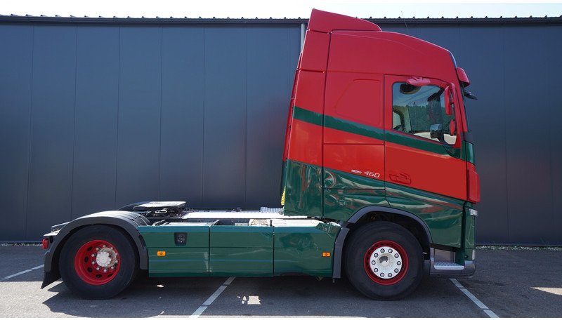 Volvo FH 460 EURO 6 GLOBETROTTER - Cap tractor: Foto 2 Volvo FH 460 EURO 6 GLOBETROTTER - Cap tractor: Foto 2