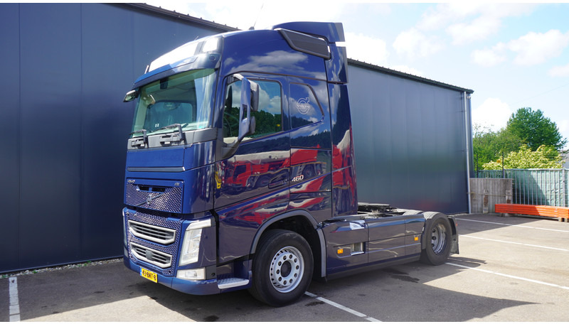 Volvo FH 460 GLOBETROTTER EURO 6 - Cap tractor: Foto 3 Volvo FH 460 GLOBETROTTER EURO 6 - Cap tractor: Foto 3