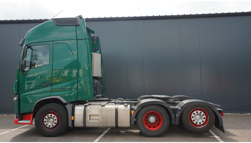 Cap tractor Volvo FH 500 6X2 EURO 6 GLOBETROTTER: Foto 1