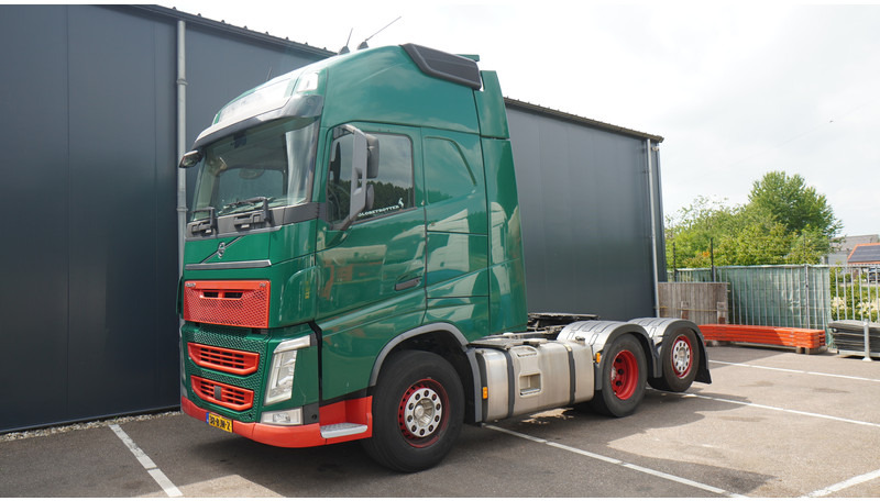 Volvo FH 500 6X2 EURO 6 GLOBETROTTER - Cap tractor: Foto 3 Volvo FH 500 6X2 EURO 6 GLOBETROTTER - Cap tractor: Foto 3
