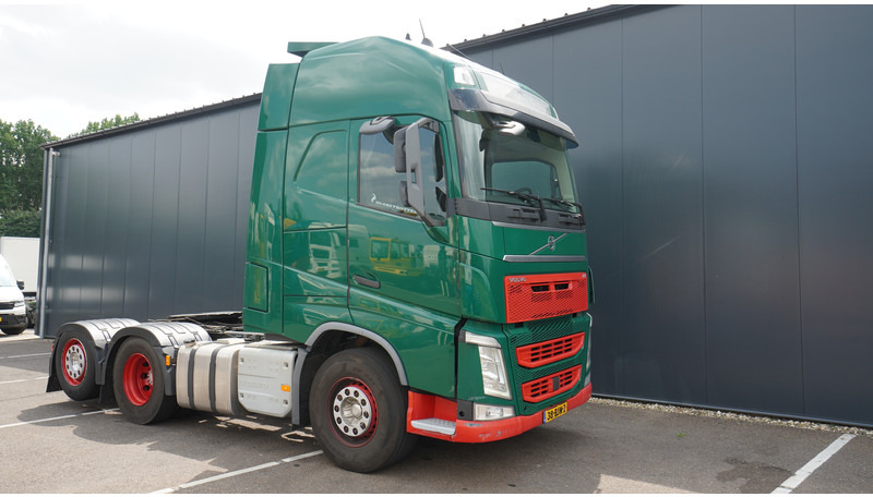 Volvo FH 500 6X2 EURO 6 GLOBETROTTER - Cap tractor: Foto 4 Volvo FH 500 6X2 EURO 6 GLOBETROTTER - Cap tractor: Foto 4