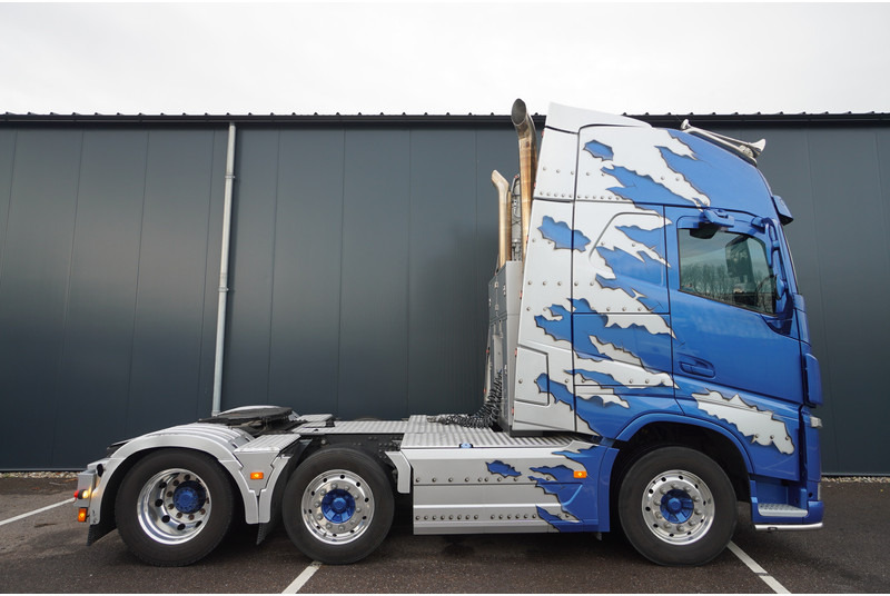 Volvo FH 540 6X2 XL SHOWTRUCK 4-SEATS 455.000KM - Cap tractor: Foto 2 Volvo FH 540 6X2 XL SHOWTRUCK 4-SEATS 455.000KM - Cap tractor: Foto 2