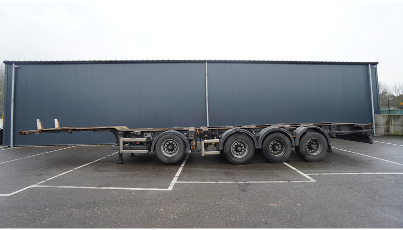 Floor 4 AXLE BREAKER CONTAINER TRAILER - Semiremorcă transport containere/ Swap body: Foto 1 Floor 4 AXLE BREAKER CONTAINER TRAILER - Semiremorcă transport containere/ Swap body: Foto 1