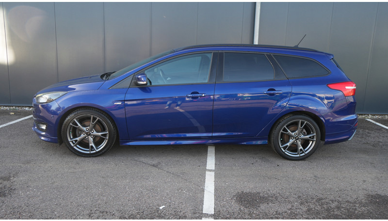 Ford Focus WAGON 1.5TDCI ST-Line - Microbuz, Transport persoane: Foto 1 Ford Focus WAGON 1.5TDCI ST-Line - Microbuz, Transport persoane: Foto 1