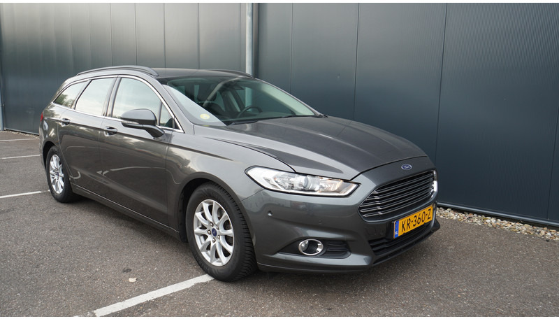 Ford Mondeo WAGON 1.5 TDCi TREND LEASE EDITION - Microbuz, Transport persoane: Foto 2 Ford Mondeo WAGON 1.5 TDCi TREND LEASE EDITION - Microbuz, Transport persoane: Foto 2