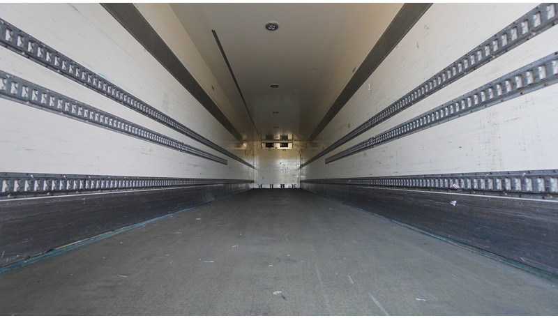 H.T.F. 3 AXLE FRIGO TRAILER CARRIER VECTOR 1800 - Semiremorcă frigider: Foto 4 H.T.F. 3 AXLE FRIGO TRAILER CARRIER VECTOR 1800 - Semiremorcă frigider: Foto 4