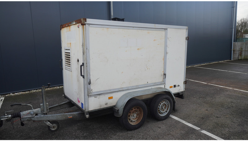 Hapert 2 AXLE CLOSED BOX - Remorcă furgon: Foto 3 Hapert 2 AXLE CLOSED BOX - Remorcă furgon: Foto 3