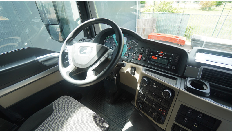 MAN TGS 49.460 10X8 TIPPER 309.000KM - Camion basculantă: Foto 5 MAN TGS 49.460 10X8 TIPPER 309.000KM - Camion basculantă: Foto 5