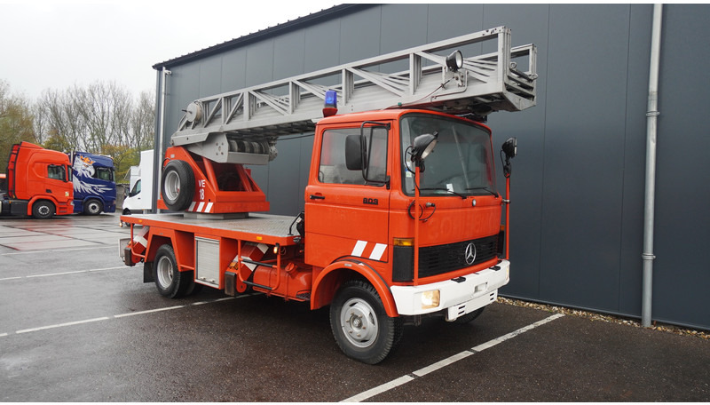 Autospeciala de stins incendii Mercedes-Benz 809 FIRE LADDER TRUCK 13.100KM MANUAL GEARBOX: Foto 7 Autospeciala de stins incendii Mercedes-Benz 809 FIRE LADDER TRUCK 13.100KM MANUAL GEARBOX: Foto 7
