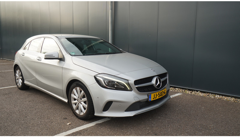 Mercedes-Benz A180d EURO6 - Microbuz, Transport persoane: Foto 3 Mercedes-Benz A180d EURO6 - Microbuz, Transport persoane: Foto 3