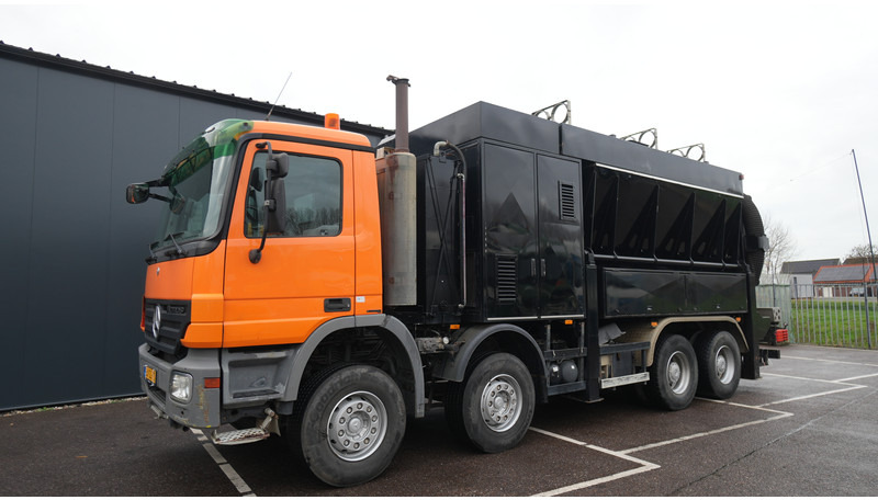 Mercedes-Benz ACTROS 4144 8X4 SEWER VACUUM MANUAL GEARBOX STEEL SUSPENSION - Maşină pentru vidanjări: Foto 3 Mercedes-Benz ACTROS 4144 8X4 SEWER VACUUM MANUAL GEARBOX STEEL SUSPENSION - Maşină pentru vidanjări: Foto 3
