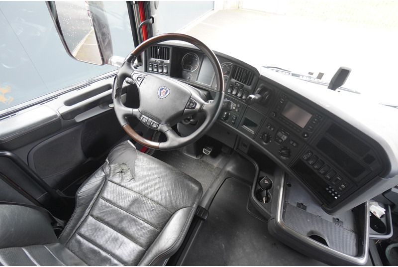 Scania R 580 V8 6X2 FRIGO RETARDER IN COMBI WITH BURG TRAILER - Camion frigider: Foto 5 Scania R 580 V8 6X2 FRIGO RETARDER IN COMBI WITH BURG TRAILER - Camion frigider: Foto 5