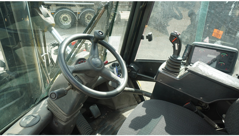 Hyster H16.00XM-12 WITH CONTAINER SYSTEM - Utilaje constructii: Foto 4 Hyster H16.00XM-12 WITH CONTAINER SYSTEM - Utilaje constructii: Foto 4