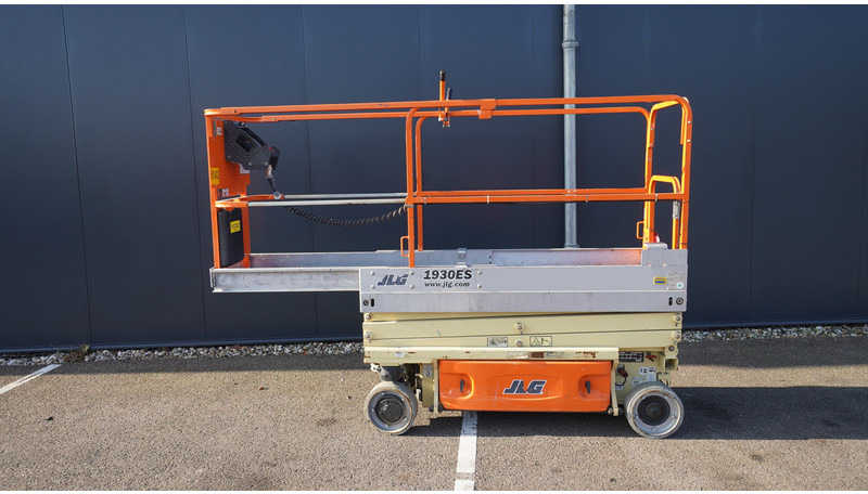 JLG 1930ES MOBILE BOOM SCISSOR LIFT - Utilaje constructii: Foto 1 JLG 1930ES MOBILE BOOM SCISSOR LIFT - Utilaje constructii: Foto 1