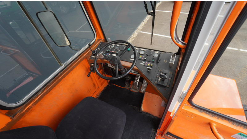 Terberg YT SL 1020 - Utilaje constructii: Foto 5 Terberg YT SL 1020 - Utilaje constructii: Foto 5