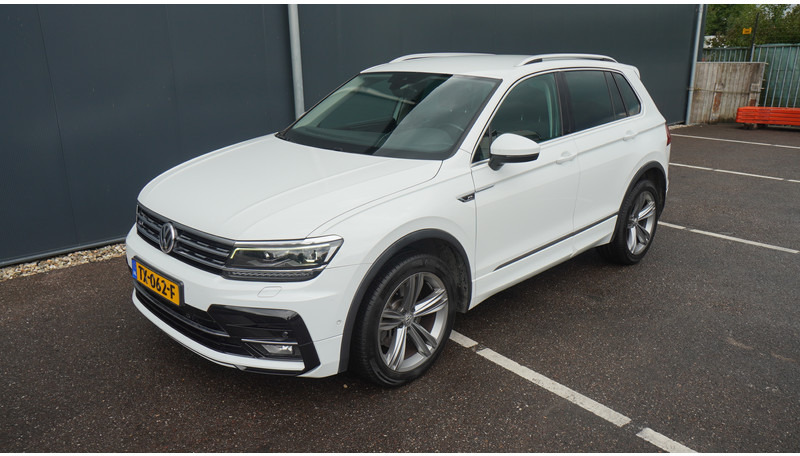 Volkswagen Tiguan 2.0 TDI R LINE 4MOTION - Microbuz, Transport persoane: Foto 4 Volkswagen Tiguan 2.0 TDI R LINE 4MOTION - Microbuz, Transport persoane: Foto 4