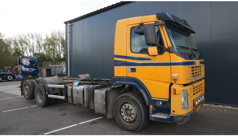 Volvo FM9 340 6X2 CHASSIS EURO 5 480000KM - Camion şasiu: Foto 4 Volvo FM9 340 6X2 CHASSIS EURO 5 480000KM - Camion şasiu: Foto 4