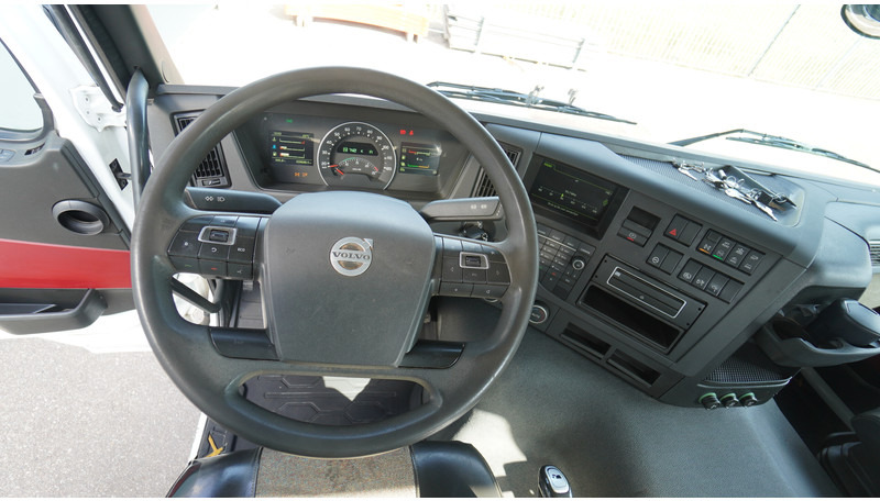 Volvo FMX 460 8X4 OPEN BOX WITH HIAB X-HIPRO 232 E-3 CRANE - Camion cu macara: Foto 5 Volvo FMX 460 8X4 OPEN BOX WITH HIAB X-HIPRO 232 E-3 CRANE - Camion cu macara: Foto 5