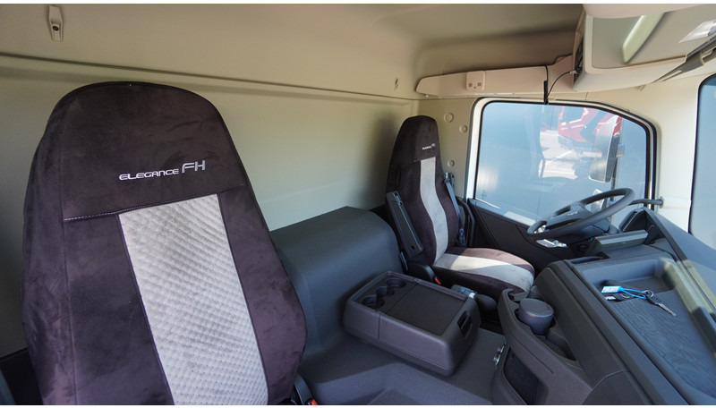 Volvo NEW FMX 460 8X6 TIPPER EURO 6 - Camion basculantă: Foto 5 Volvo NEW FMX 460 8X6 TIPPER EURO 6 - Camion basculantă: Foto 5