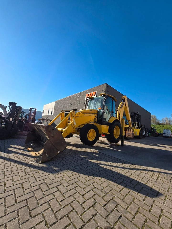 Buldoexcavator Komatsu WB97: Foto 8 Buldoexcavator Komatsu WB97: Foto 8