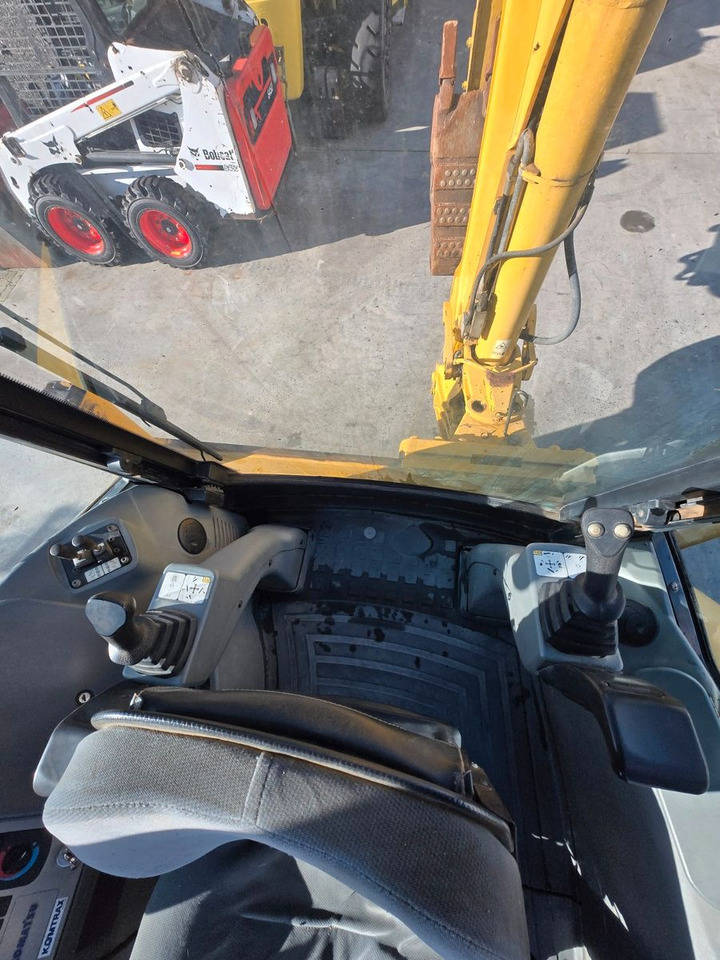 Buldoexcavator Komatsu WB97: Foto 16 Buldoexcavator Komatsu WB97: Foto 16