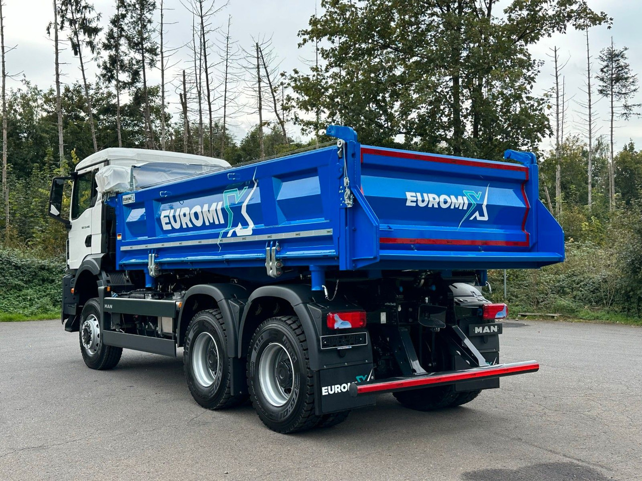 MAN TGS 33.440 6x6 /Euro6 3-Seiten-Kipper EuromixMTP - Camion basculantă: Foto 4 MAN TGS 33.440 6x6 /Euro6 3-Seiten-Kipper EuromixMTP - Camion basculantă: Foto 4
