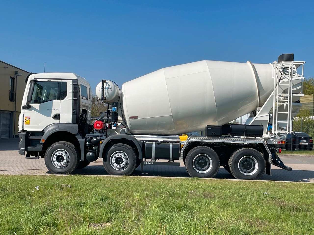 MAN TGS 35.470 8x4 EuromixMTP EM 10 L 10xVORHANDEN - Autobetonieră: Foto 3 MAN TGS 35.470 8x4 EuromixMTP EM 10 L 10xVORHANDEN - Autobetonieră: Foto 3