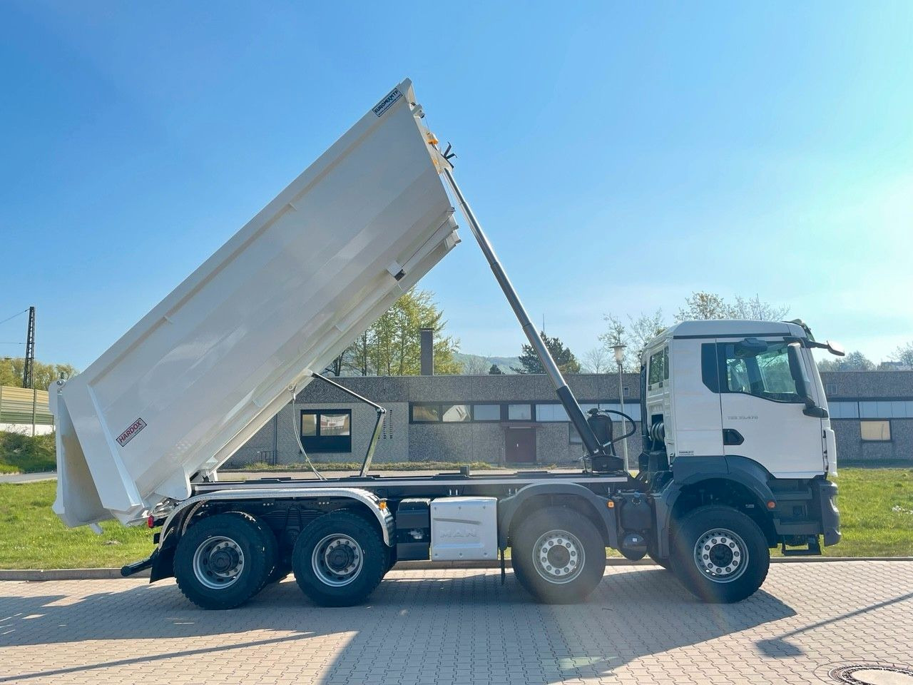 Camion basculantă MAN TGS 35.470 BB 8X4 Mulden Kipper 10X Vorhanden: Foto 16