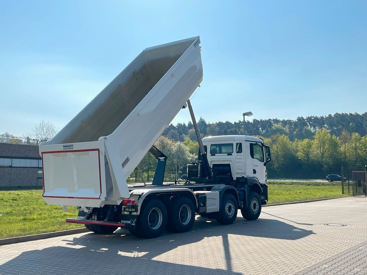 Camion basculantă MAN TGS 35.470 BB 8X4 Mulden Kipper 10X Vorhanden: Foto 14