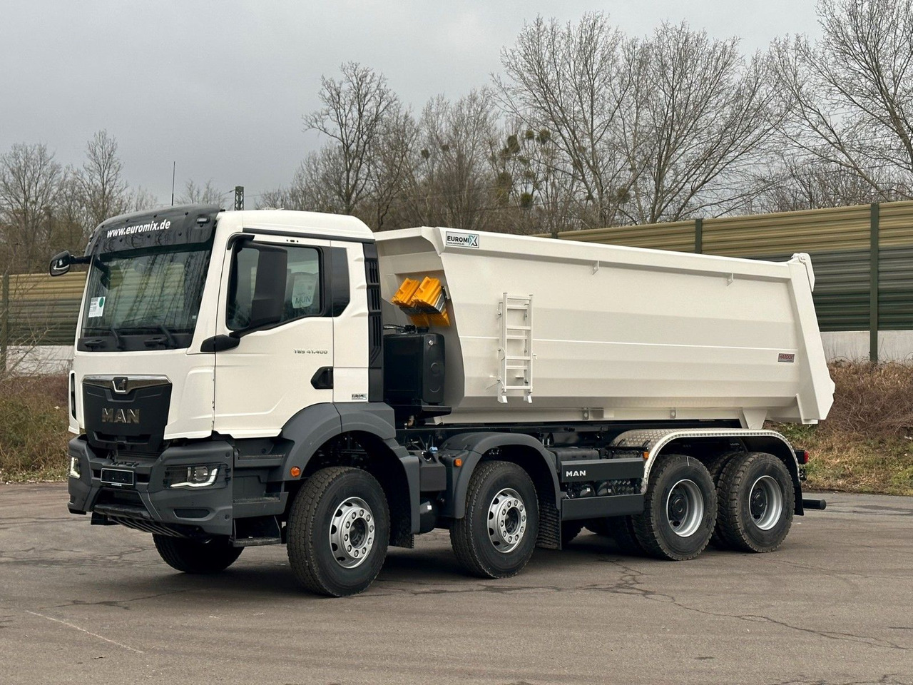 MAN TGS 41.400 8x4 / EUROMIX MTP 20m³/ EURO 5 - Camion basculantă: Foto 2 MAN TGS 41.400 8x4 / EUROMIX MTP 20m³/ EURO 5 - Camion basculantă: Foto 2