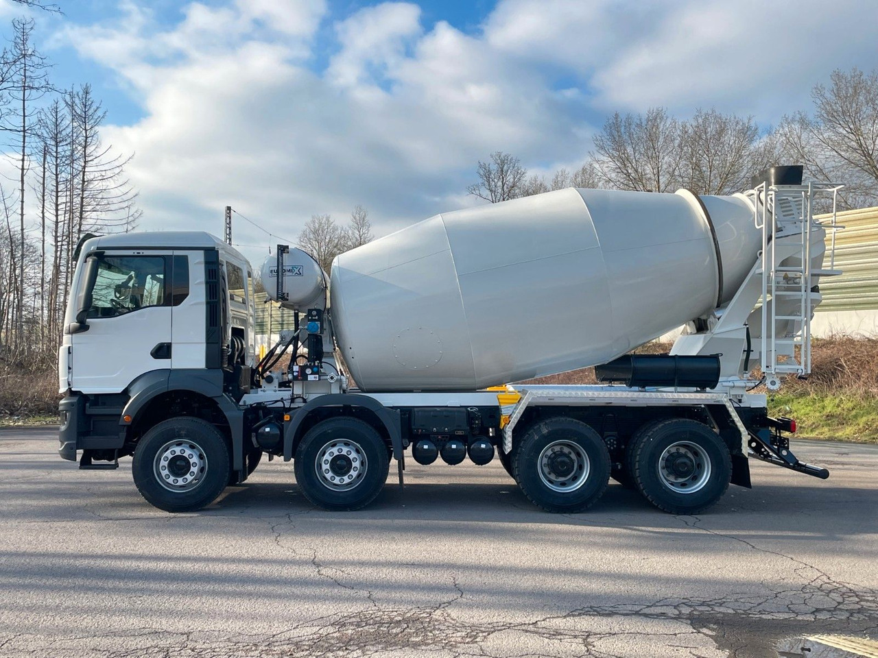 MAN TGS 41.400 8x4 / EuromixMTP EM 12m³ R / EURO 2 - Autobetonieră: Foto 4 MAN TGS 41.400 8x4 / EuromixMTP EM 12m³ R / EURO 2 - Autobetonieră: Foto 4