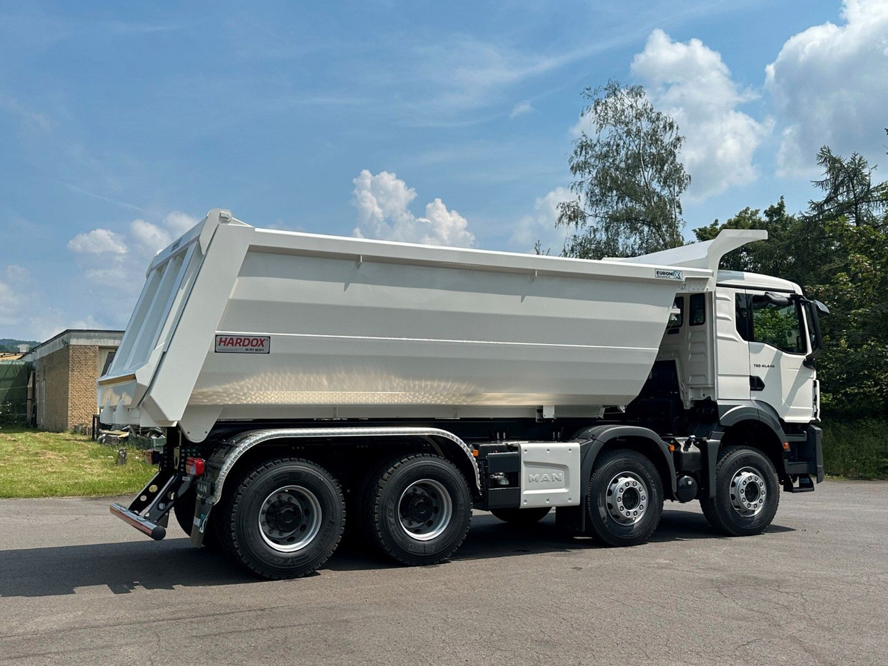 MAN TGS 41.440 8x4 EuromixMTP Mulden-Kipper - Camion basculantă: Foto 3 MAN TGS 41.440 8x4 EuromixMTP Mulden-Kipper - Camion basculantă: Foto 3