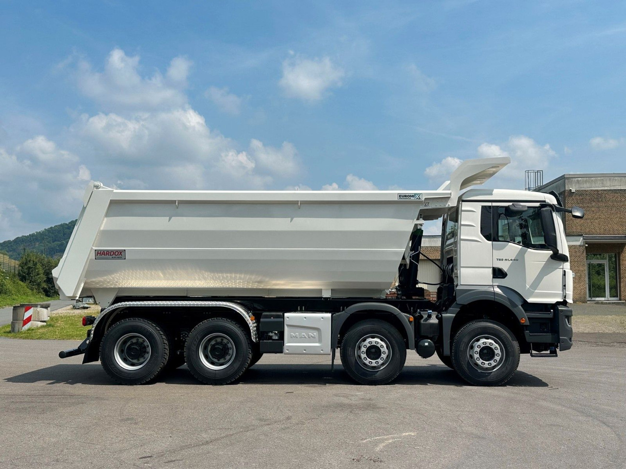 MAN TGS 41.440 8x4 EuromixMTP Mulden-Kipper - Camion basculantă: Foto 4 MAN TGS 41.440 8x4 EuromixMTP Mulden-Kipper - Camion basculantă: Foto 4