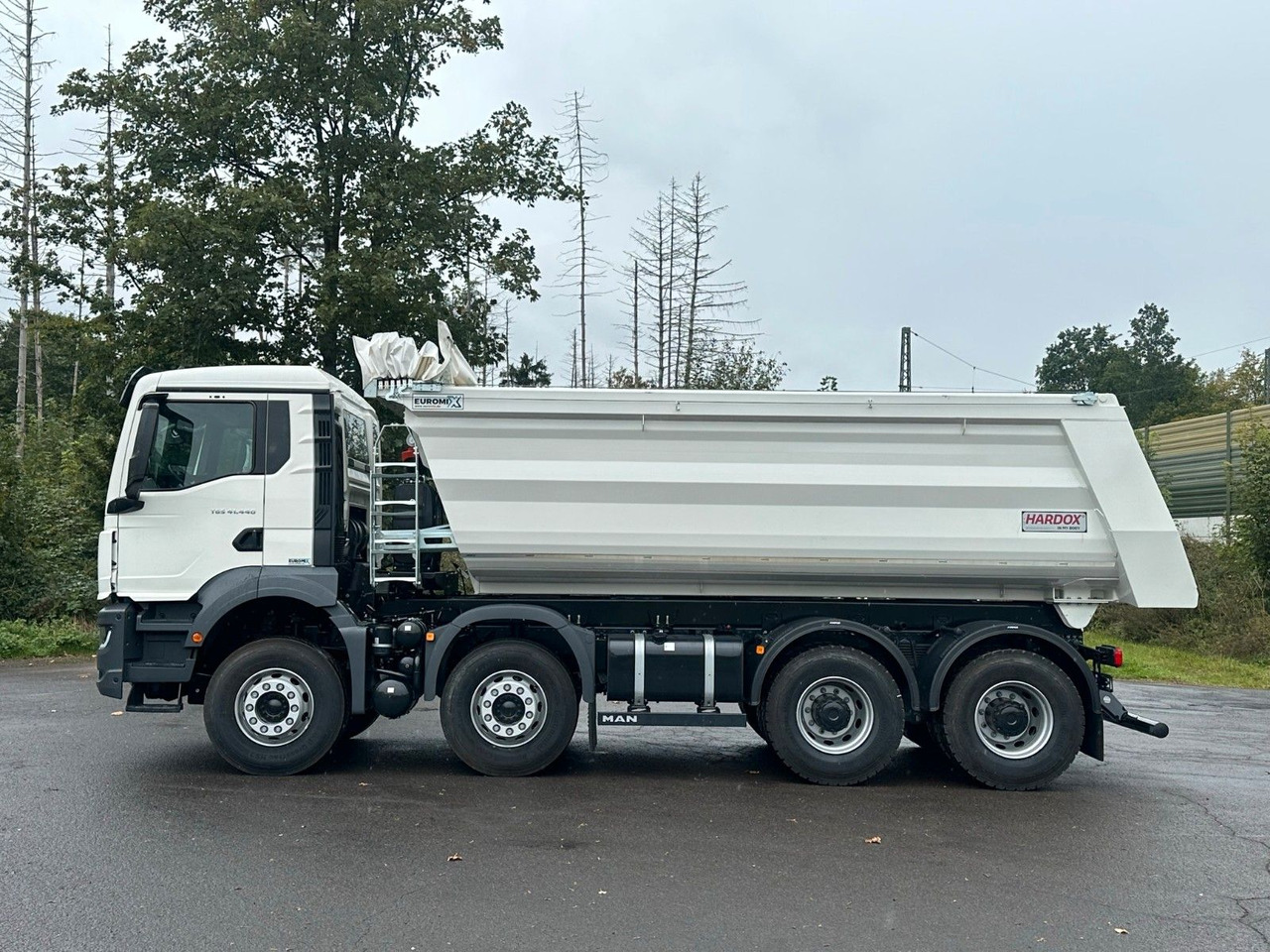 MAN TGS 41.440 BB 8X4 Euromix Mulden Kipper HARDOX - Camion basculantă: Foto 3 MAN TGS 41.440 BB 8X4 Euromix Mulden Kipper HARDOX - Camion basculantă: Foto 3