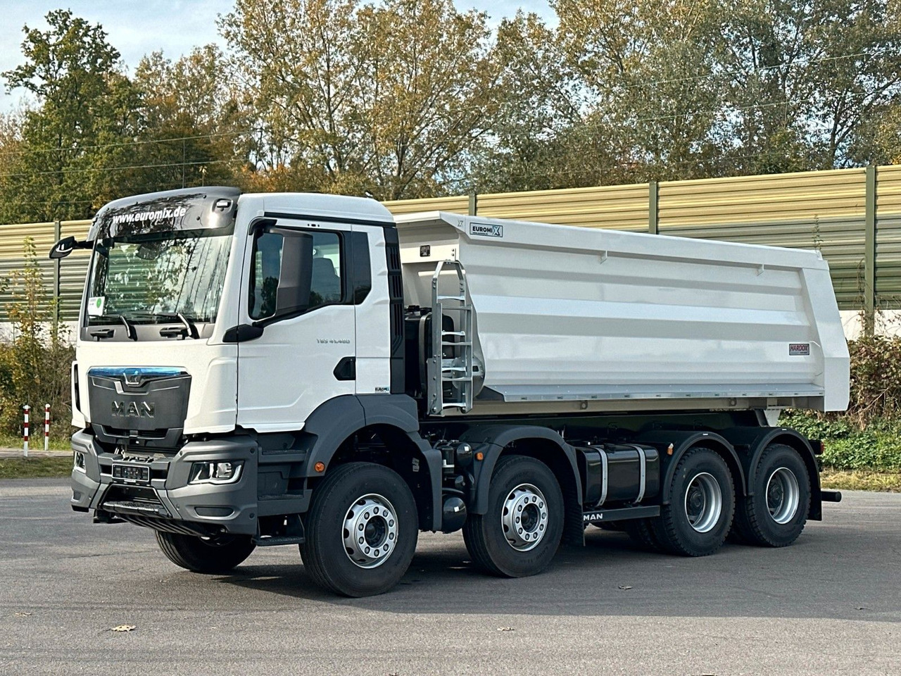 MAN TGS 41.480 BB 8X4 Euromix Mulden Kipper HARDOX - Camion basculantă: Foto 2 MAN TGS 41.480 BB 8X4 Euromix Mulden Kipper HARDOX - Camion basculantă: Foto 2