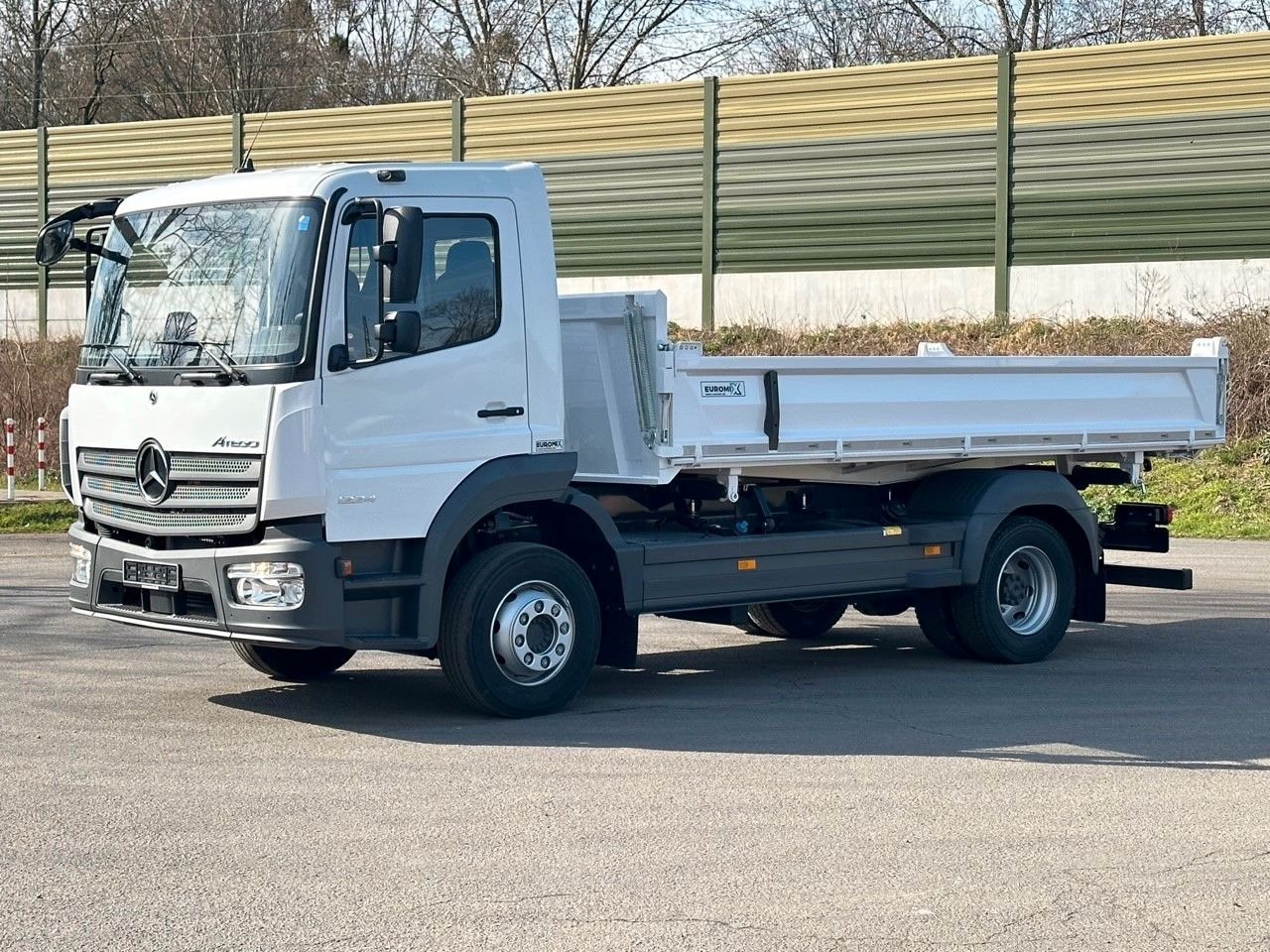 Mercedes-Benz Atego 1224 K EuromixMTP 3-Seiten-Kipper - Camion basculantă: Foto 3 Mercedes-Benz Atego 1224 K EuromixMTP 3-Seiten-Kipper - Camion basculantă: Foto 3