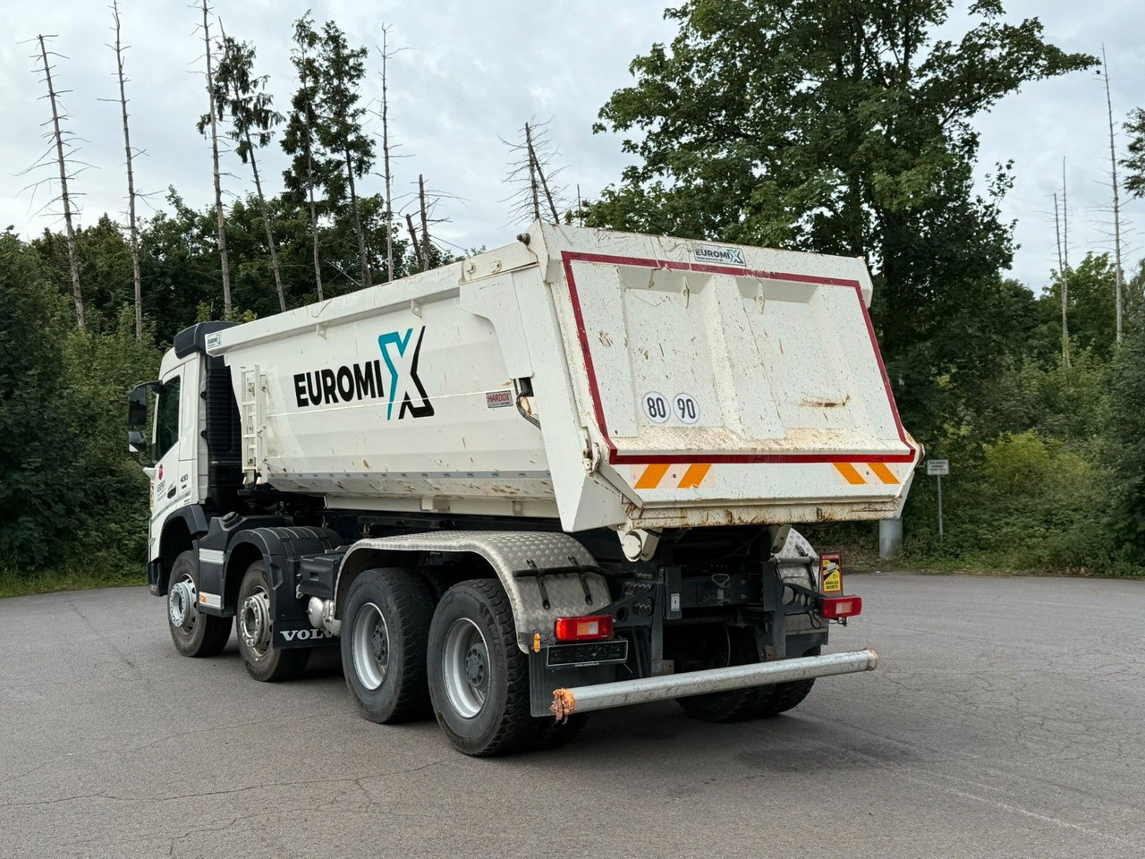 Volvo FMX 430 8X4 EuromixMTP 16m³ Hydraulische Klappe - Camion basculantă: Foto 4 Volvo FMX 430 8X4 EuromixMTP 16m³ Hydraulische Klappe - Camion basculantă: Foto 4