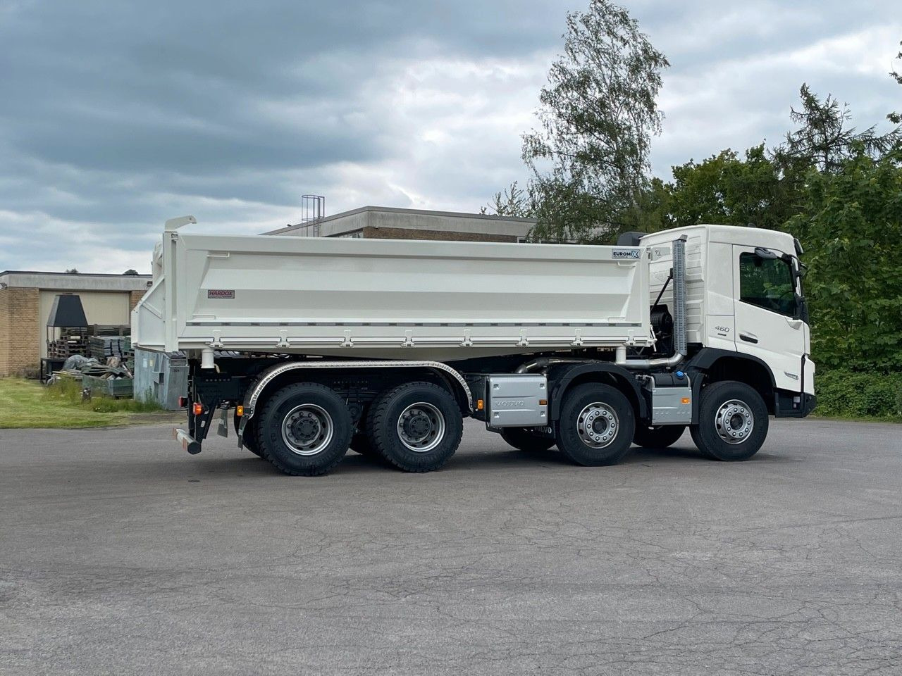 Volvo FMX 500 8X4 Retarder EuromixMTP Kipper - Camion basculantă: Foto 5 Volvo FMX 500 8X4 Retarder EuromixMTP Kipper - Camion basculantă: Foto 5