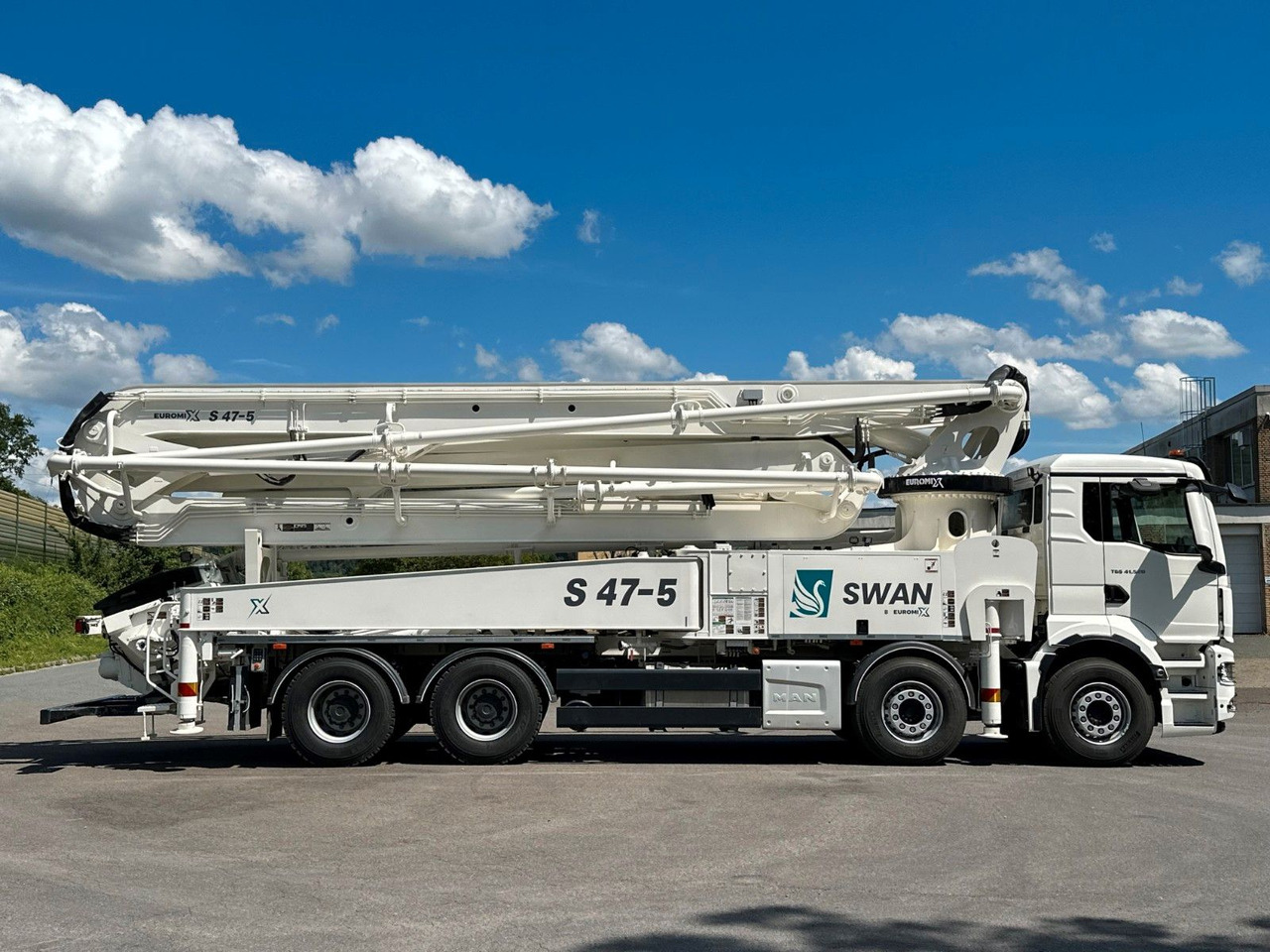 Volvo FMX 500 8x4 SWAN 47m Betonpumpe EuromixMTP - Autopompă de beton: Foto 1 Volvo FMX 500 8x4 SWAN 47m Betonpumpe EuromixMTP - Autopompă de beton: Foto 1
