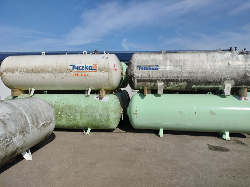 De Visser used 2700L & 4850L gastanks - Gas, Gaz, LPG, GPL, Propane, Butane tanks aboveground Used tanks - Rezervor combustibil: Foto 1 De Visser used 2700L & 4850L gastanks - Gas, Gaz, LPG, GPL, Propane, Butane tanks aboveground Used tanks - Rezervor combustibil: Foto 1