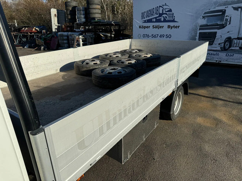 Iveco Daily 35C18, Flatbed + alu-side boards, 3.0TDi, 2022 - Camion platformă: Foto 4 Iveco Daily 35C18, Flatbed + alu-side boards, 3.0TDi, 2022 - Camion platformă: Foto 4