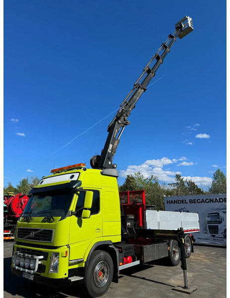 Volvo FM 6x2, Tipper + Crane and Skylift, 2009 - Camion basculantă, Camion cu macara: Foto 2 Volvo FM 6x2, Tipper + Crane and Skylift, 2009 - Camion basculantă, Camion cu macara: Foto 2