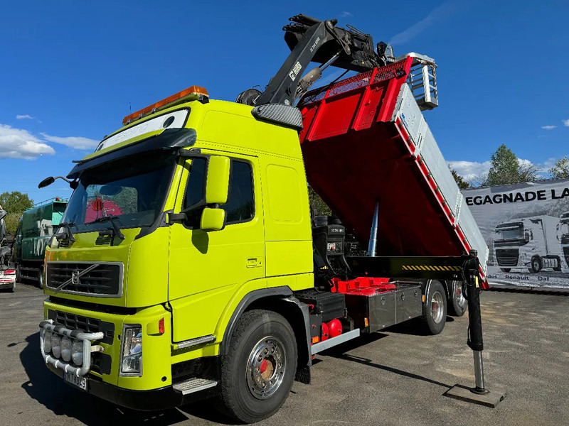 Volvo FM 6x2, Tipper + Crane and Skylift, 2009 - Camion basculantă, Camion cu macara: Foto 3 Volvo FM 6x2, Tipper + Crane and Skylift, 2009 - Camion basculantă, Camion cu macara: Foto 3