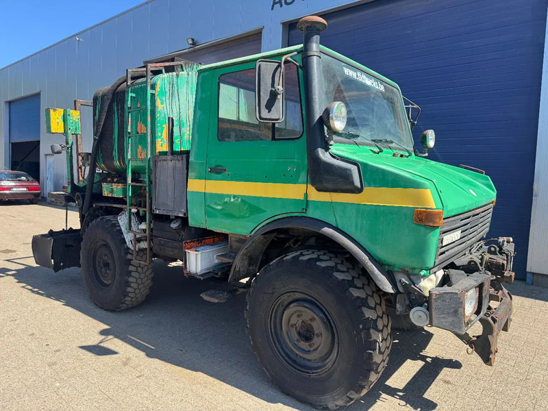 Unimog 424 **BITUMTANK-GOUDRONEUSE** - Camion: Foto 3 Unimog 424 **BITUMTANK-GOUDRONEUSE** - Camion: Foto 3